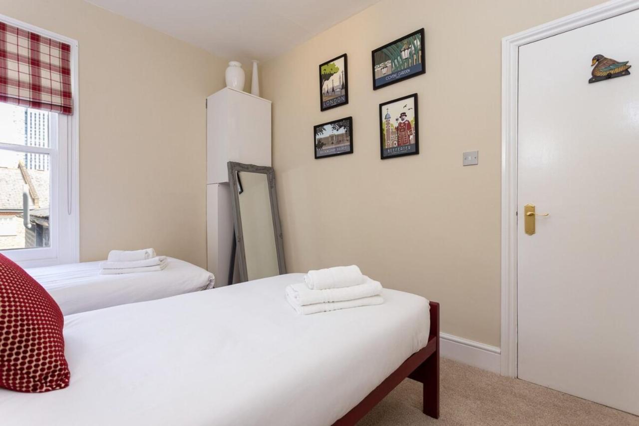 Quaint 2 Bedroom Flat - 9 Minutes Walk To Vauxhall Tube Londres Exterior foto